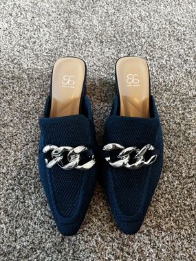 Cosy Island slip on heels
